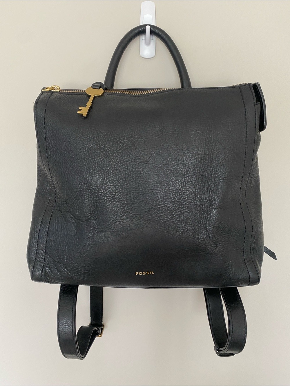 Fossil Leather Black Convertible Adjustable Backpack Shoulder Bag Purse - Picture 2 of 16